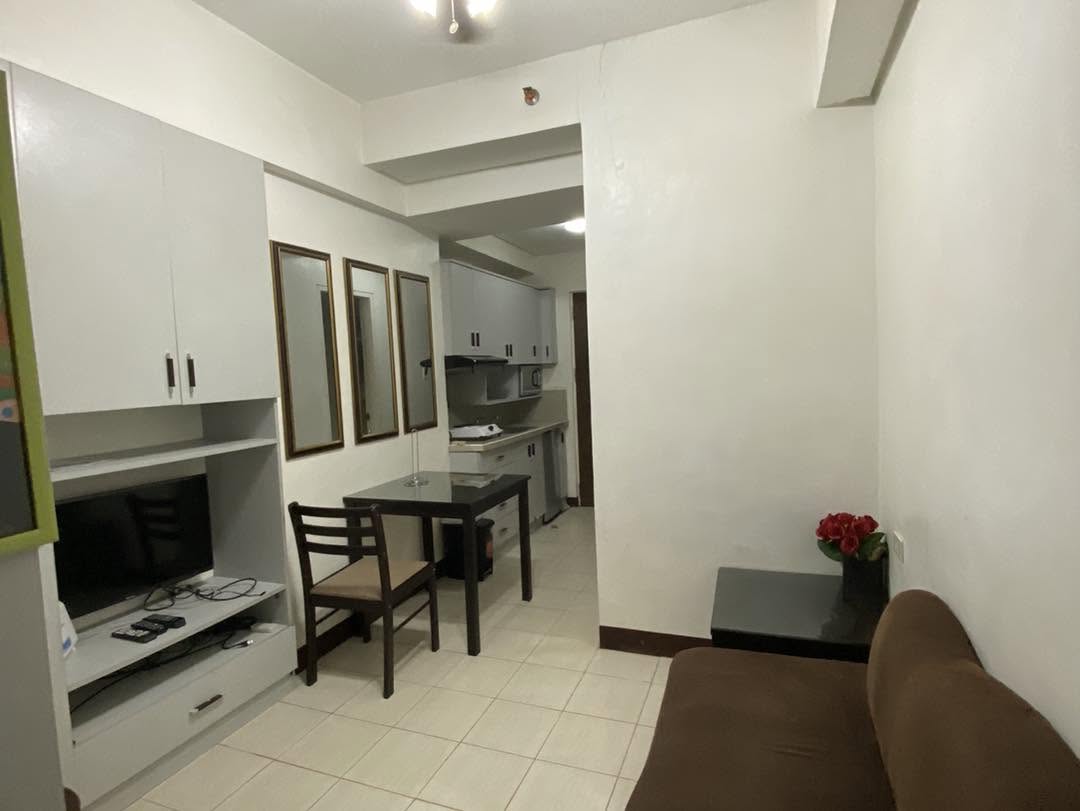 FOR RENT - FURNISHED STUDIO UNIT, PERSIMMON CONDOMINIUM, MABOLO CEBU CITY